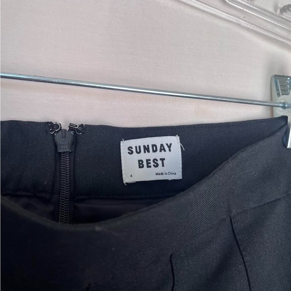 Aritzia Sunday Best OLIVE SKIRT in black - Picture 2 of 5